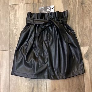 🆕 Kendall + Kylie Faux Leather Paperbag Skirt
